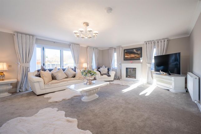 Heather House, Whitelea Road, Blairgowrie photo 2