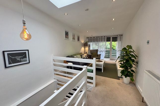 16, Bristol photo 4