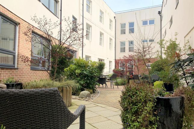 Harbour Lights Court, 18, North Quay, Weymouth photo 3
