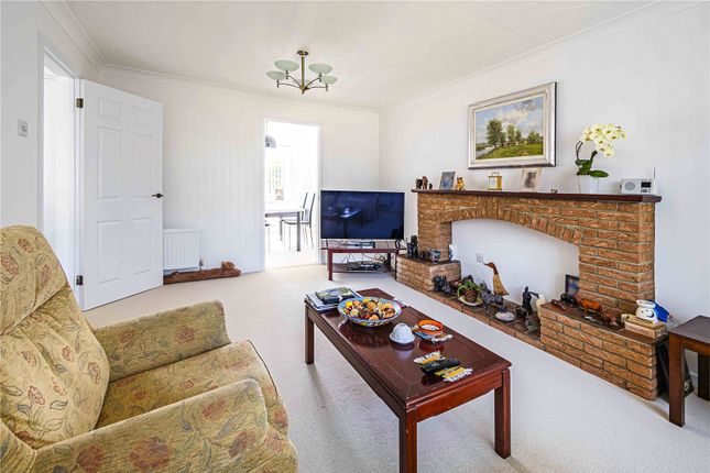6, Speedwell Close, Hemel Hempstead photo 2