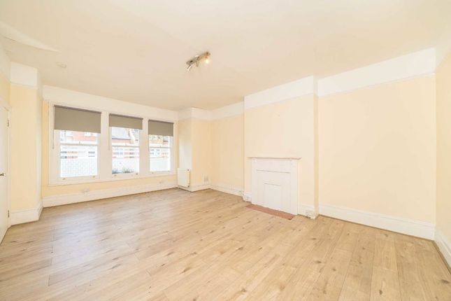 7, Streathbourne Road, London photo 2