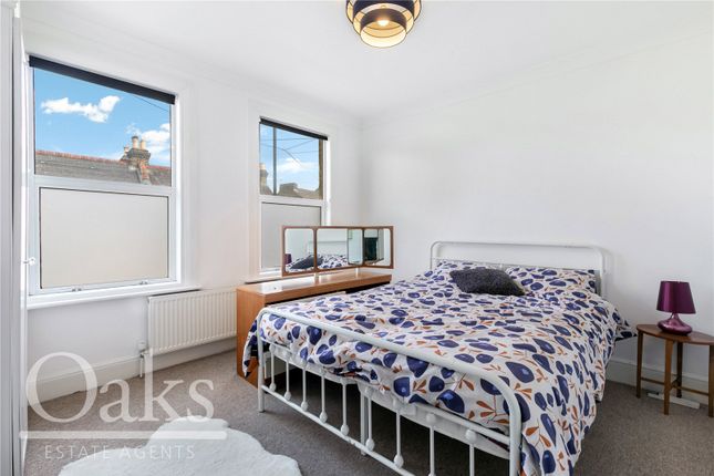131, Lebanon Road, Surrey photo 4