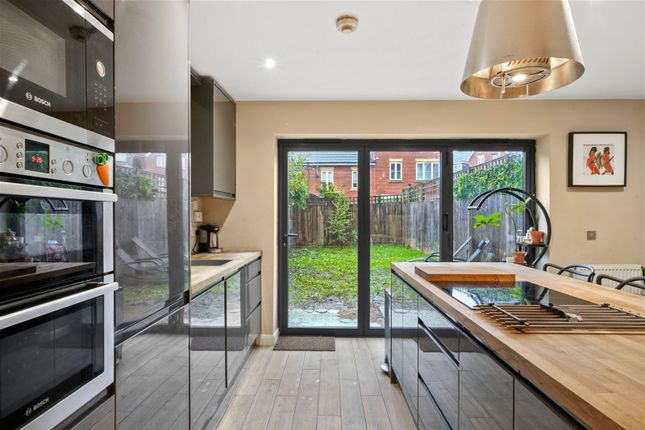 Town house for sale in Harlesden Road, London