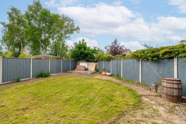 101 Cotmer Road, Oulton Broad, Lowestoft photo 2