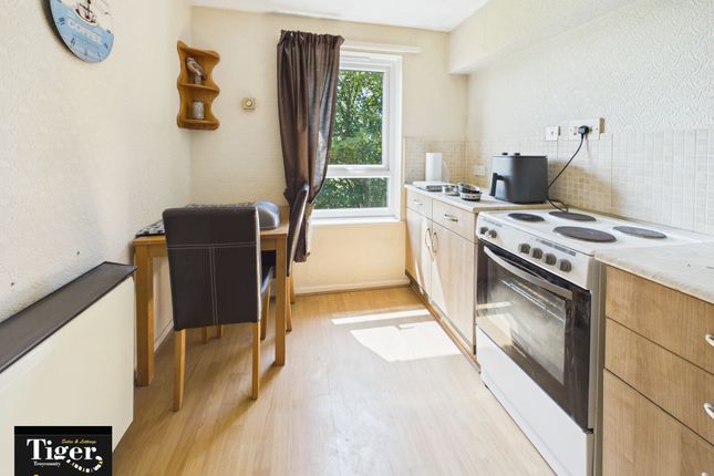 34f, Lennox Court, Blackpool photo 4