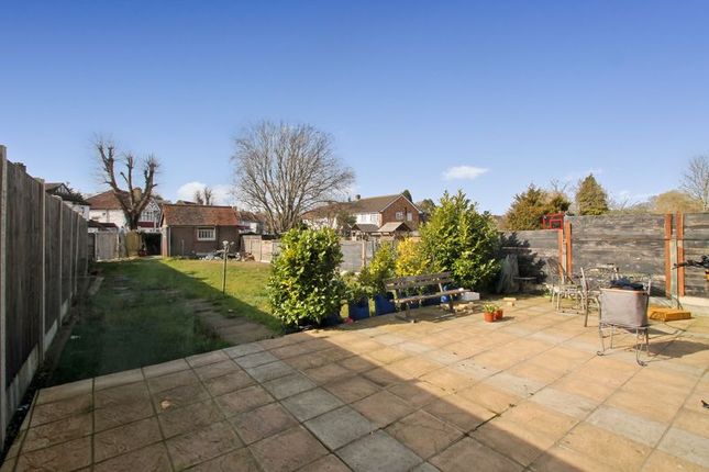 54, Churchill Avenue, Harrow photo 2