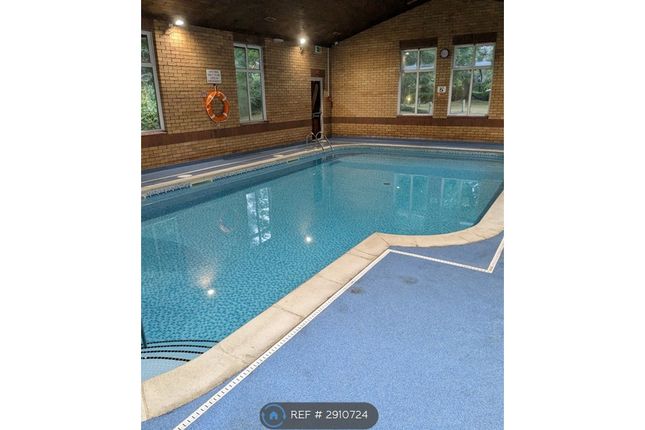 Flat, Tilehurst Court Kersal Way, Salford photo 2