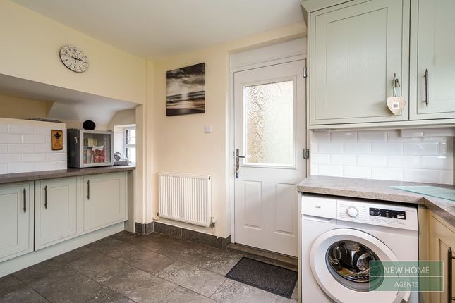 32, Beverley Crescent, Grimsby photo 4