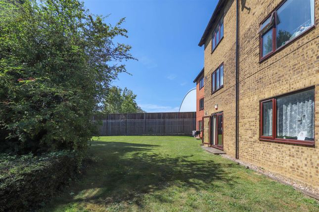 1-bed flat on 31, Turnpike Lane, Uxbridge, £255,000
