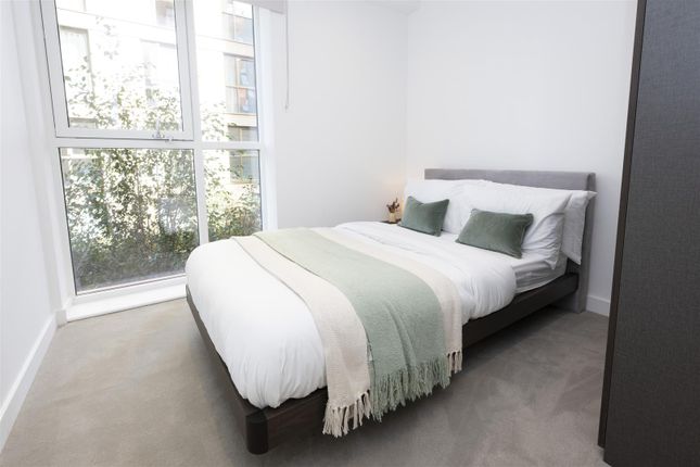 51 Fulton Road, Wembley photo 2