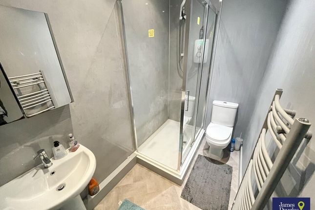Room 1, 55 Tower Street, Pontypridd photo 3