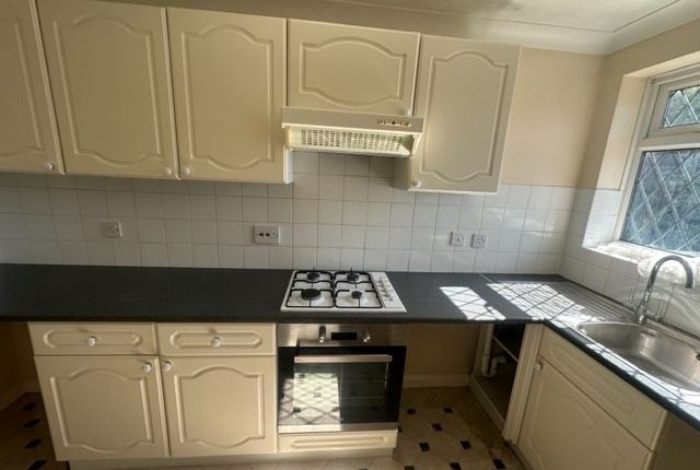 228, Senwick Drive, Wellingborough photo 4