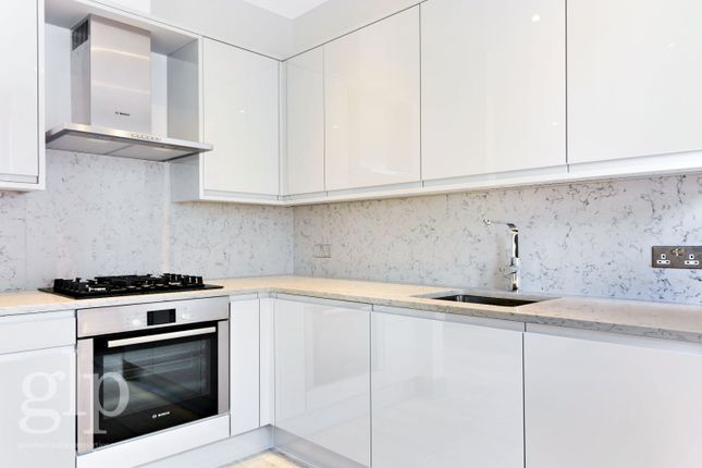66A  Flat 3, Shaftesbury Avenue, London photo 2
