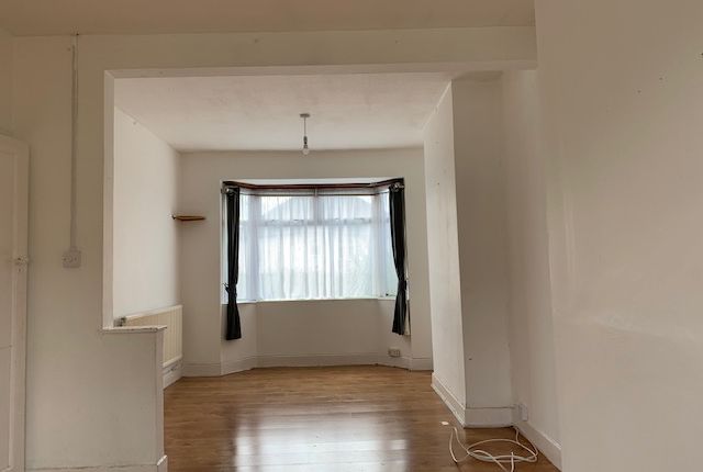 30, Arncliffe Road, Leicester photo 2