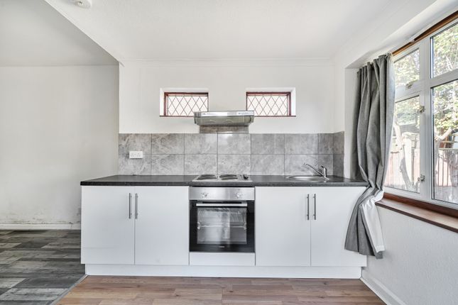 24, Goffs Road, Surrey photo 4