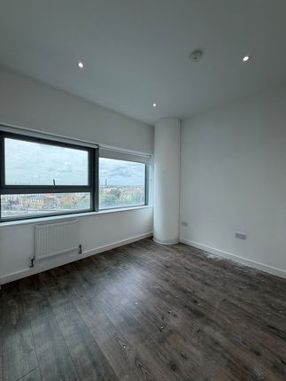 Flat 176, Croydon photo 4