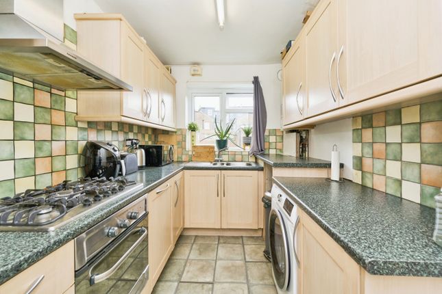 Flat for sale in 184 Acre Road, Kingston Upon Thames