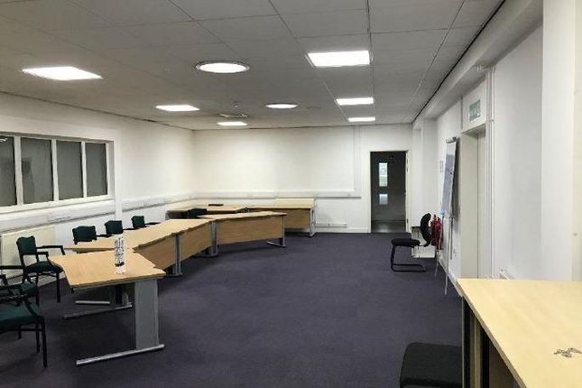 Thumbnail Office to let in Various Office/Storage, Western International Mkt, Hayes Road, Southall, Middlesex