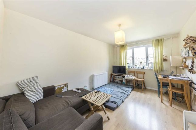 97, Baildon Street, London photo 3