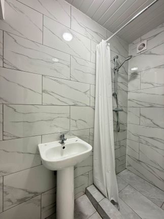 18, Purcell Road, Greenford photo 4