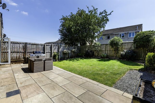 6, Jericho Way, Huddersfield photo 4