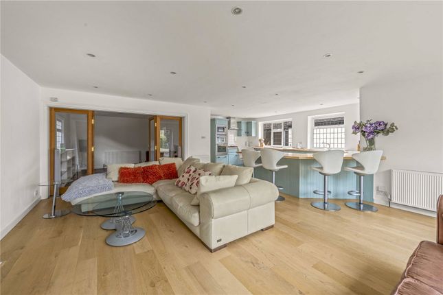79, Wensleydale Road, Hampton photo 4