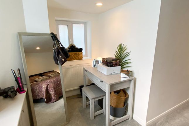 Flat for sale in Gibsons Court, Heaton Moor, Stockport