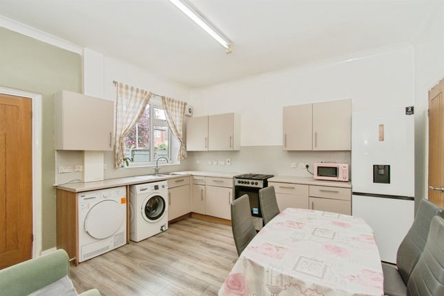 11, Haw Hill View, NORMANTON photo 4