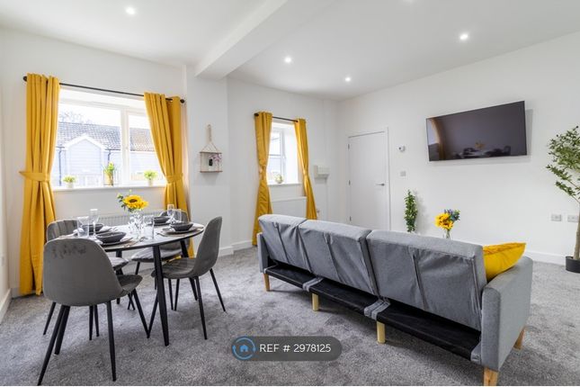 Fryer Court  Whitworth Close, Gosport photo 5