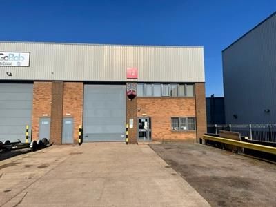 Light industrial to let in The Metropolitan Centre, Unit 12, Derby Road, Greenford, Greater London