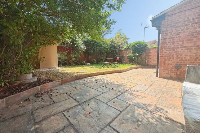 32, Buckfast Avenue, Bedfordshire photo 4