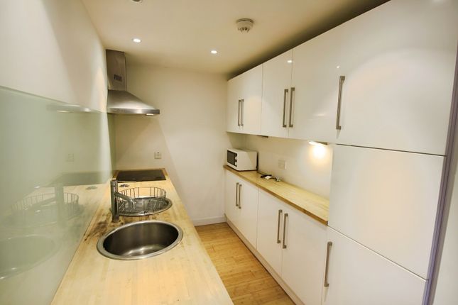 204, New York Apartments, 1, Cross York Street, West Yorkshire photo 4