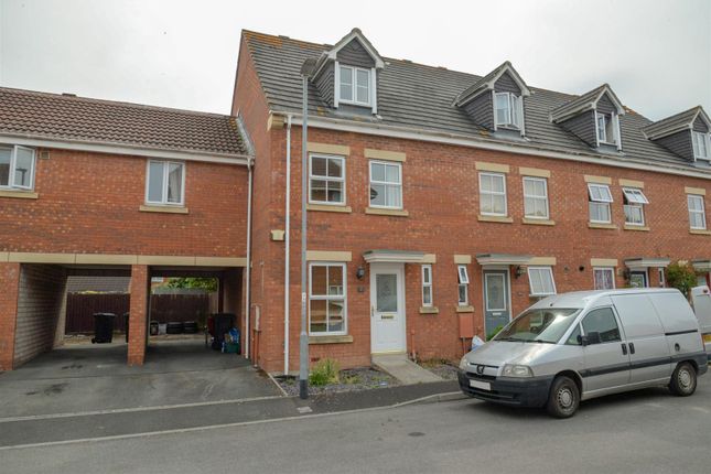Terraced house to rent in Lords Way, Bridgwater