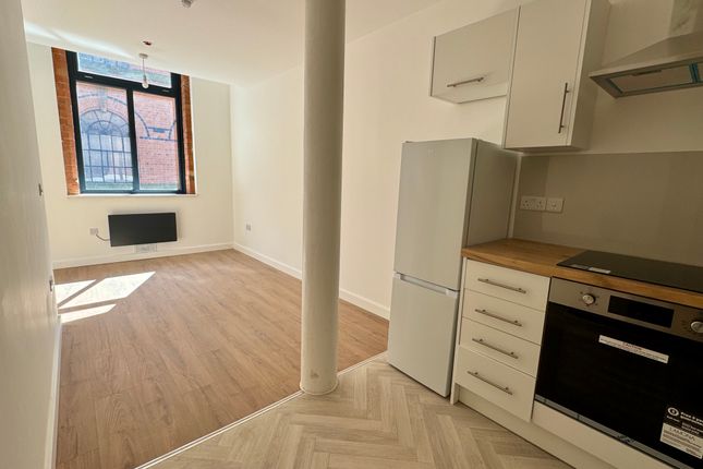 Flat 4, Leicester photo 3