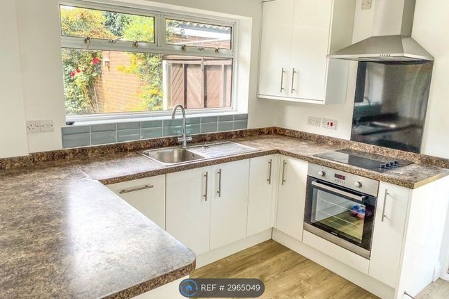 Repton Close, Carshalton photo 2