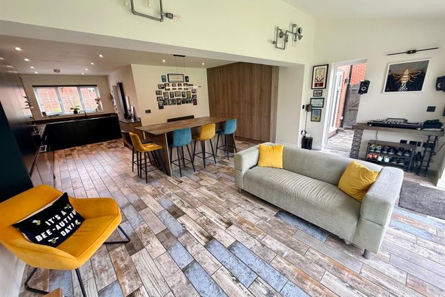 4, Hurlston Place, Congleton photo 2