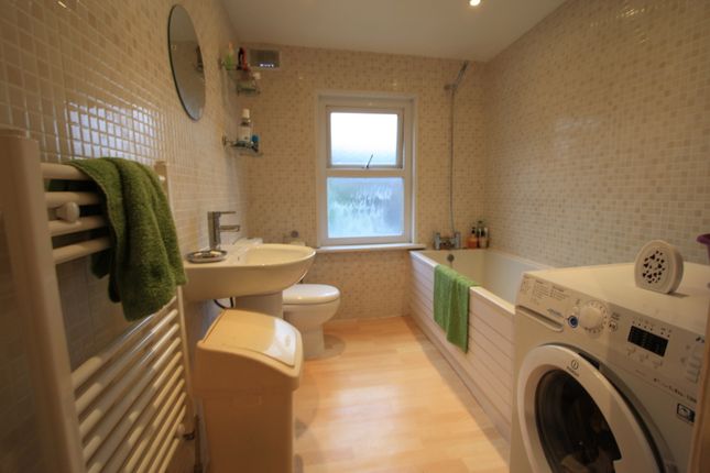 10, Marian Road, London photo 5