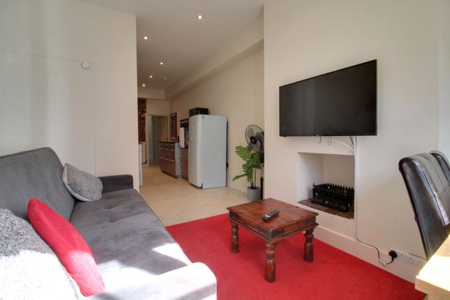 Flat to rent in Caroline Street, St Pauls Square, Birmingham