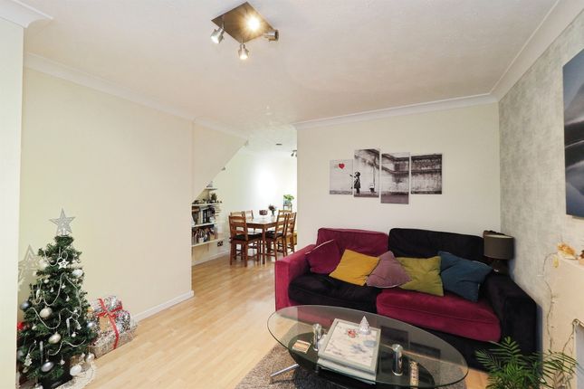46, Ravensthorpe Drive, Loughborough photo 3