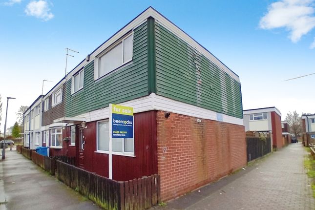 Thumbnail End terrace house for sale in Axdane, Hull