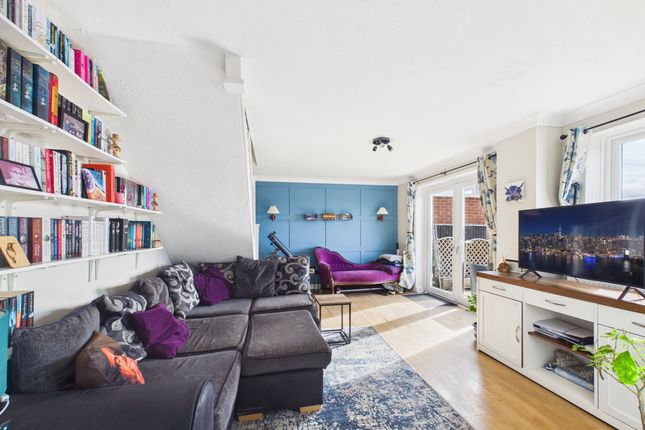 115 Garratts Way, High Wycombe photo 4