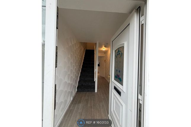 Parkhill Grove, Wakefield photo 2