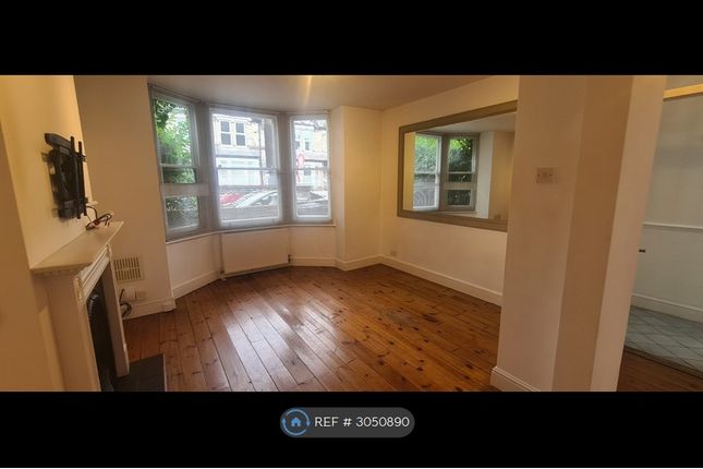 Hastings Road, Ealing, London photo 4