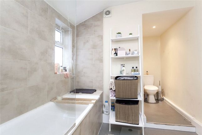 Terraced house for sale in Canrobert Street, London
