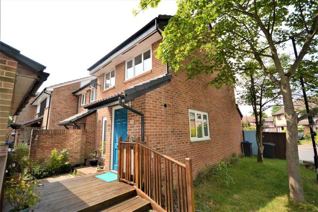 Thumbnail Property for sale in Sutherland Drive, Colliers Wood, London