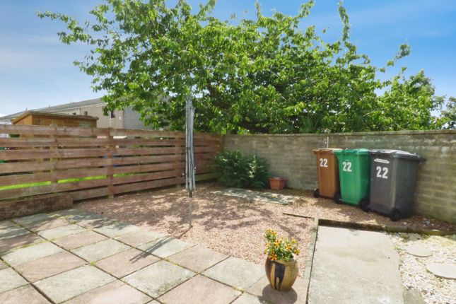 22, East Baldridge Drive, Dunfermline photo 3