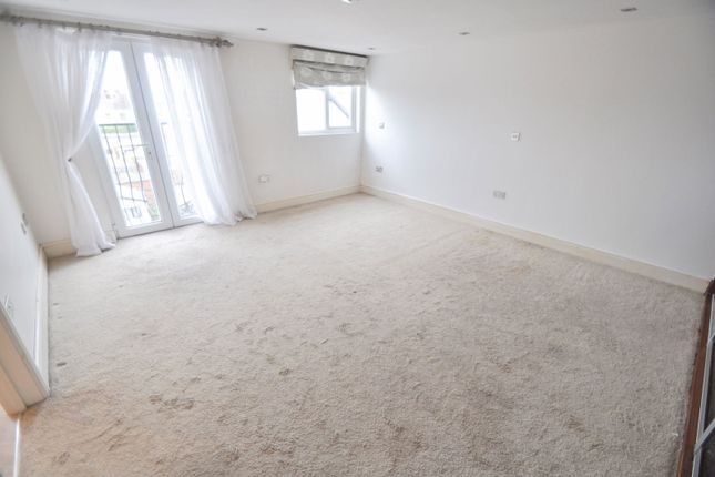 21, Central Park Avenue, Wallasey photo 3