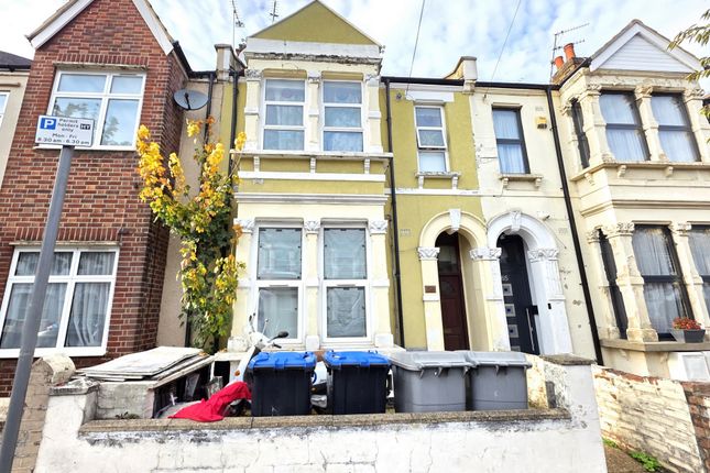2-bed flat on B 63, Fortunegate Road, London, £425,000