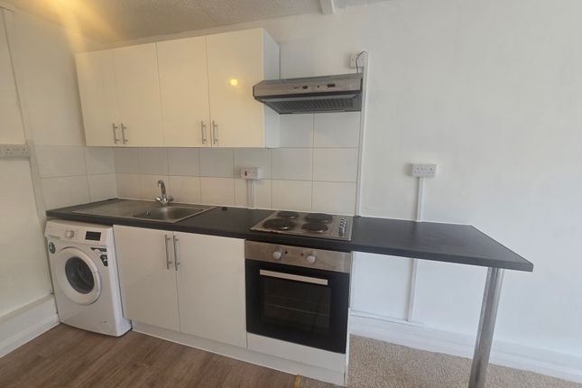 Flat 6, Coleman Road, Belvedere photo 2