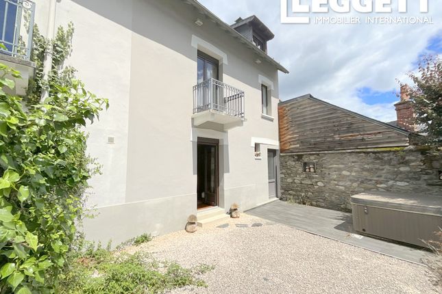 Thumbnail Villa for sale in Saint-Lary-Soulan, Hautes-Pyrénées, Occitanie